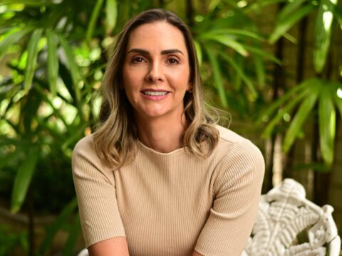 Sobre - Renata Marco Antônio